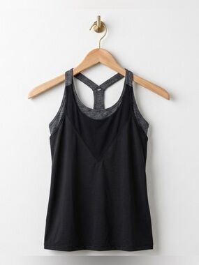 Under Armour Athleisure Gray Black Built In Bra Racerback Tank Top Small Small
